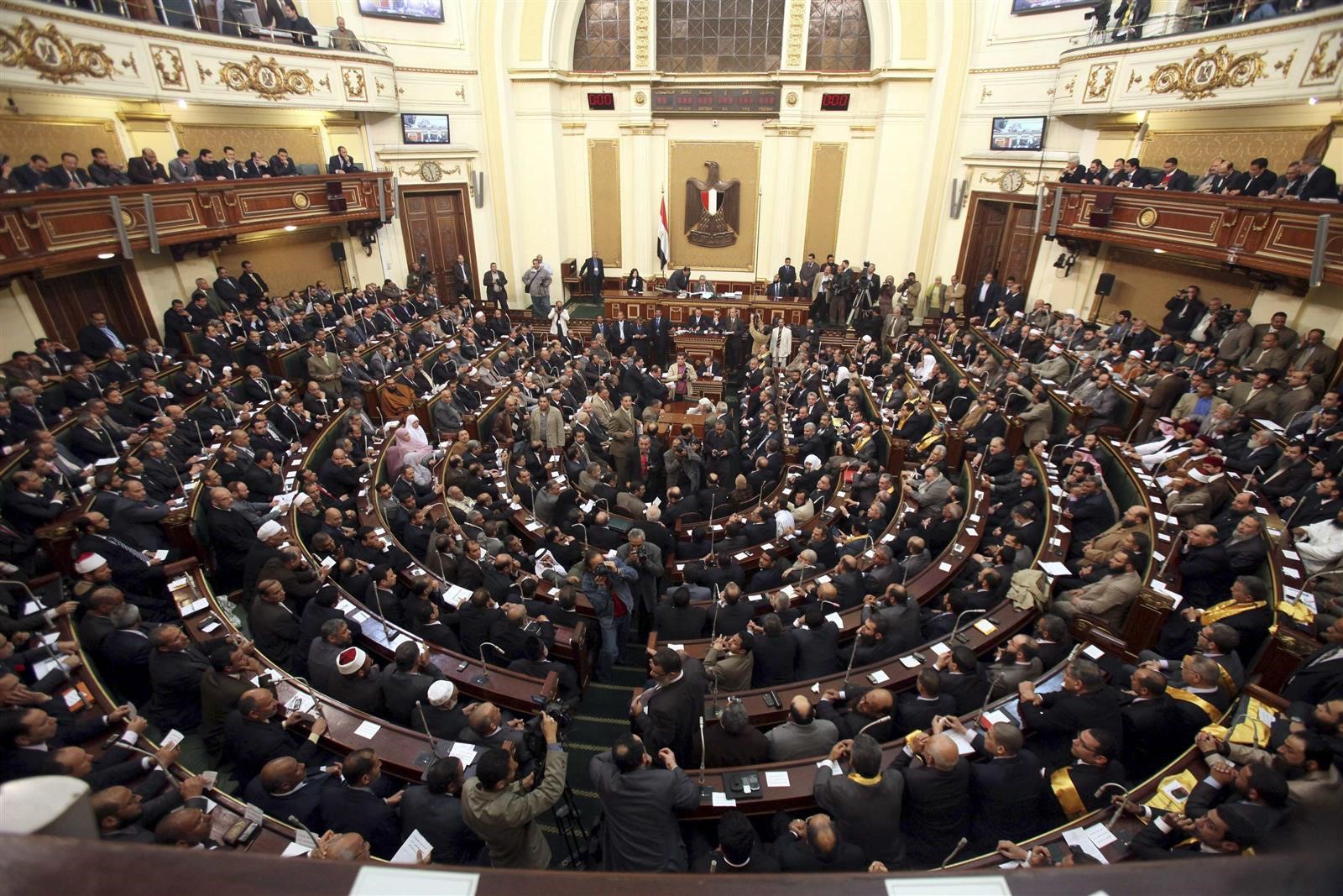 أزمة في البرلمان المصري بسبب نسبة الـ 5% في مشروع الخدمة المدنية