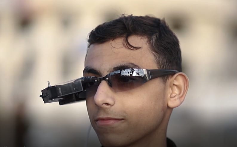 نظارة (أذن السلام)، لترجمة اللغة المنطوقة إلى لغة مكتوبة