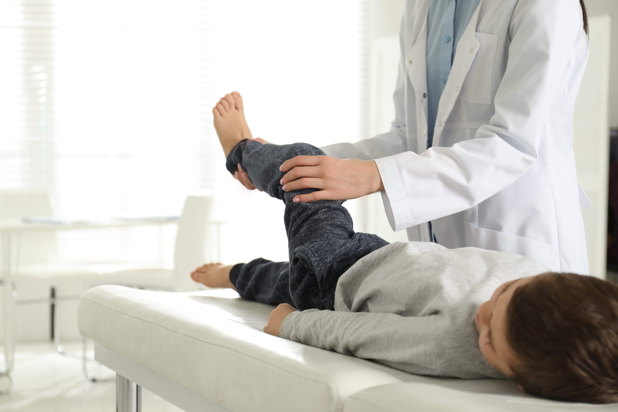 التهاب المفاصل لدى الأطفال ودور العلاج الطبيعي والوظيفي