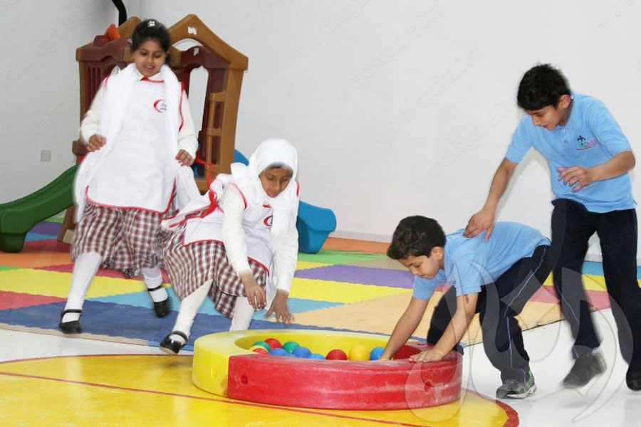 وفد كبير يزور مدرسة الأمل للصم بمناسبة أسبوع الطفل الخليجي